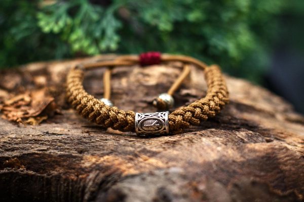 barna paracordból készült karkötő viking rúna gyönggyel