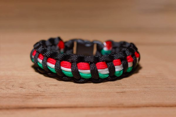 HUN cobra paracord karkötő