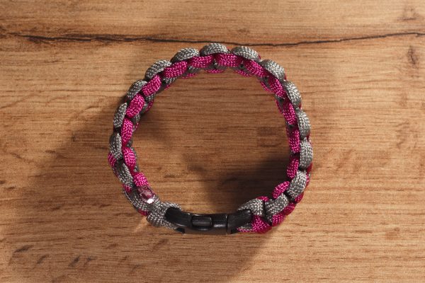 Magenta-Sötétszürke paracord karkötő