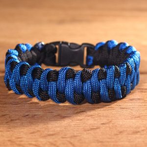 Sötétkék-fekete waves paracord karkötő